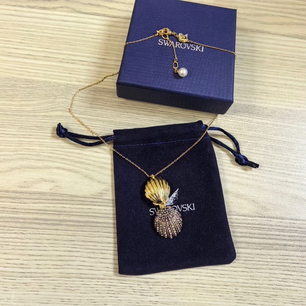 Swarovski Gold and Brown Pendant Necklace